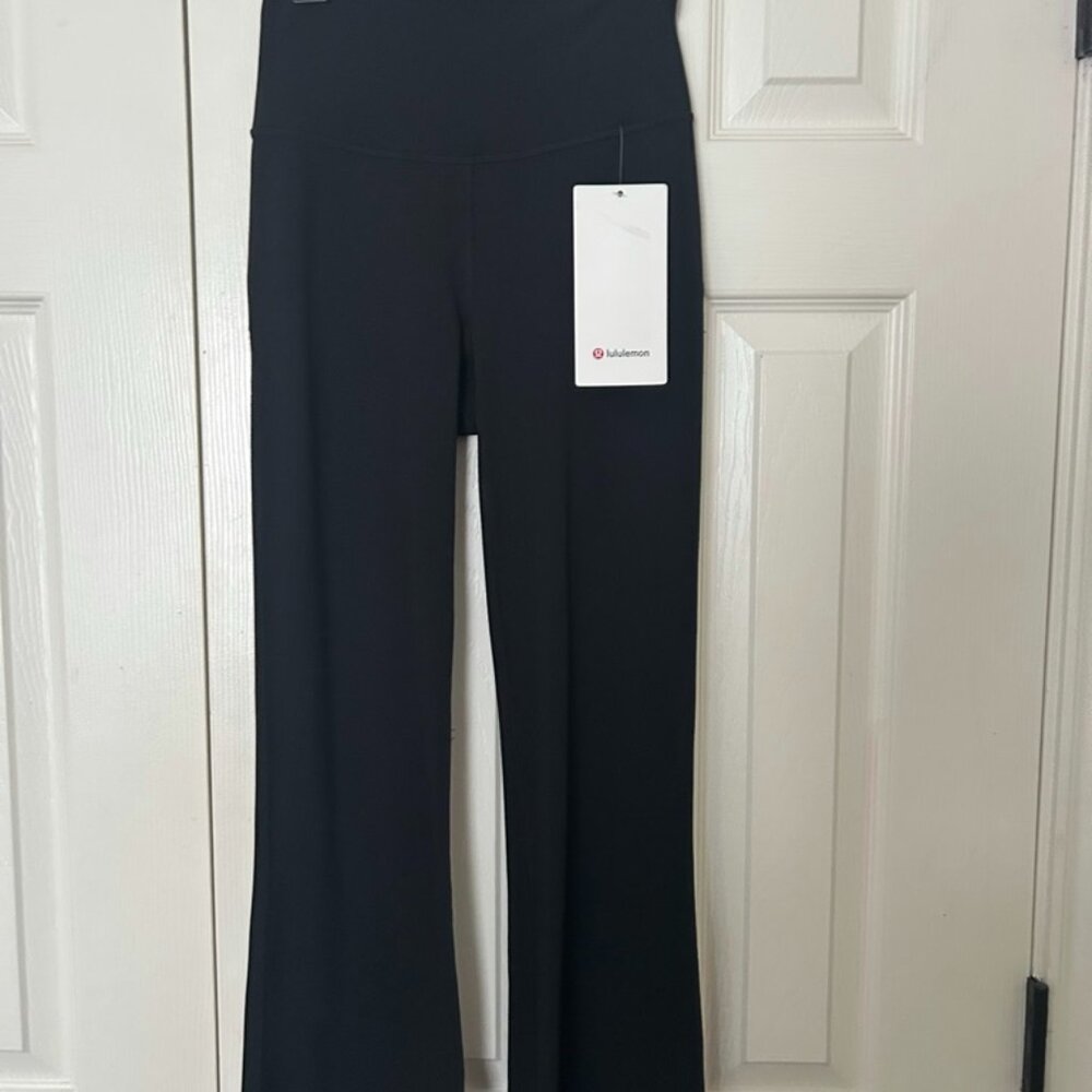 NWT Lululemon Groove Nulu Super-High-Rise Flared Pant Regular